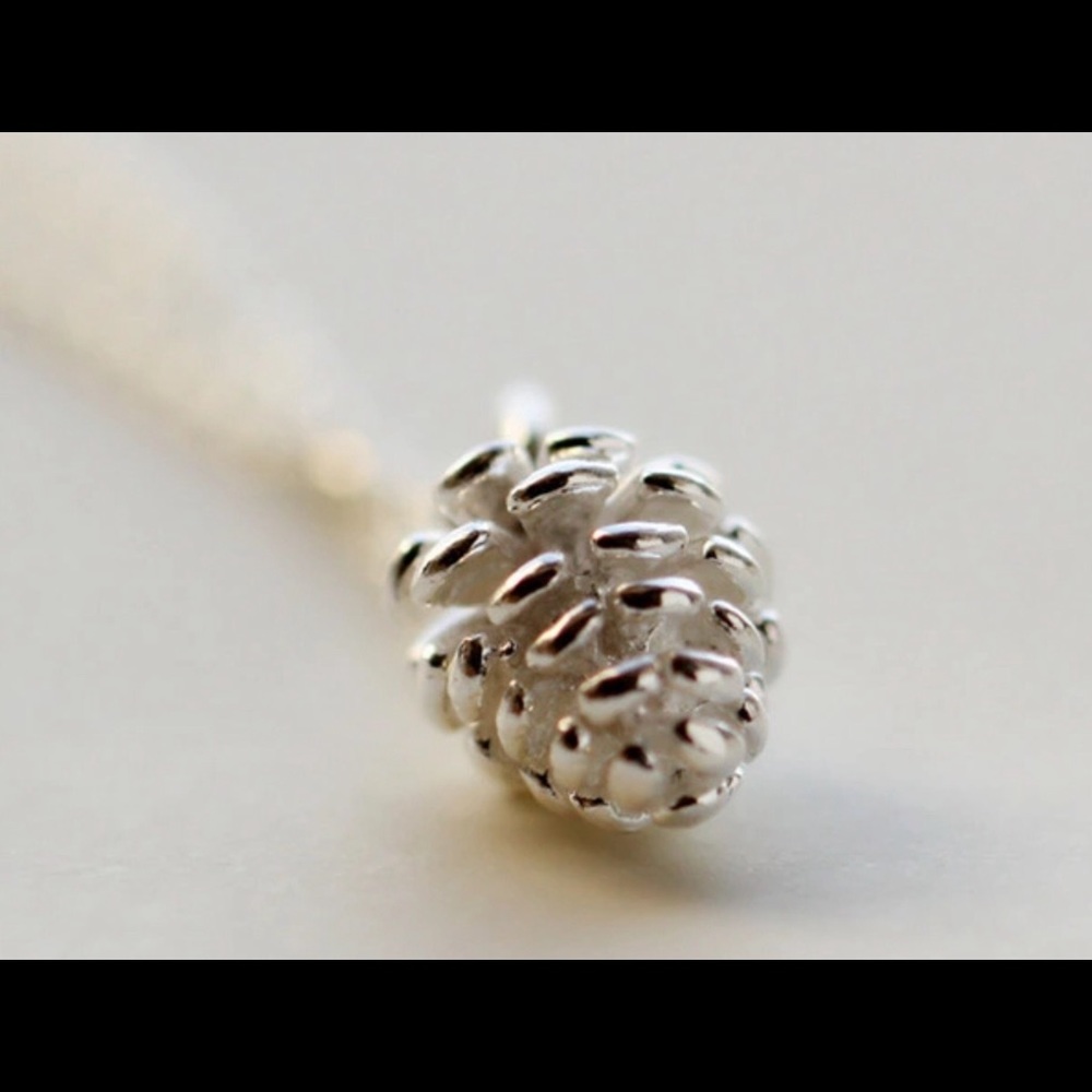 LAST 1 🌺 STERLING SILVER (925) PINECONE NECKLACE - Picture 2 of 5